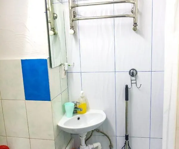 Artrooms -round Windows Rynok Sq * Lviv