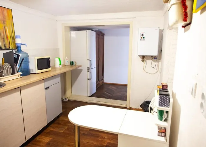 Artrooms -round Windows Rynok Sq بيت ضيافة *