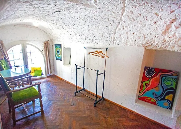 בית הארחה Artrooms -round Windows Rynok Sq